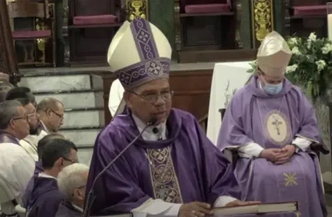 Arzobispo Ozoria niega que su hermano “se hizo rico” con la iglesia