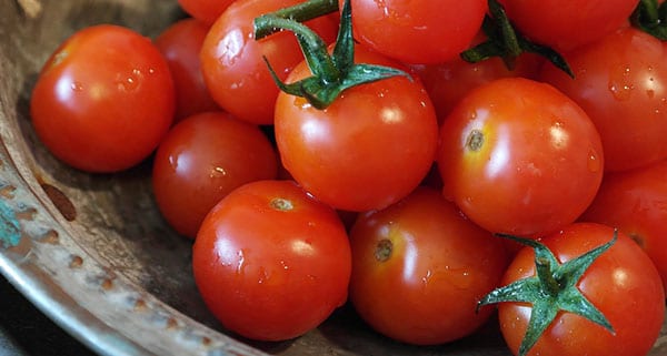 Alertan de un brote de salmonela relacionado con tomates cherry que ya afecta a 13 países
