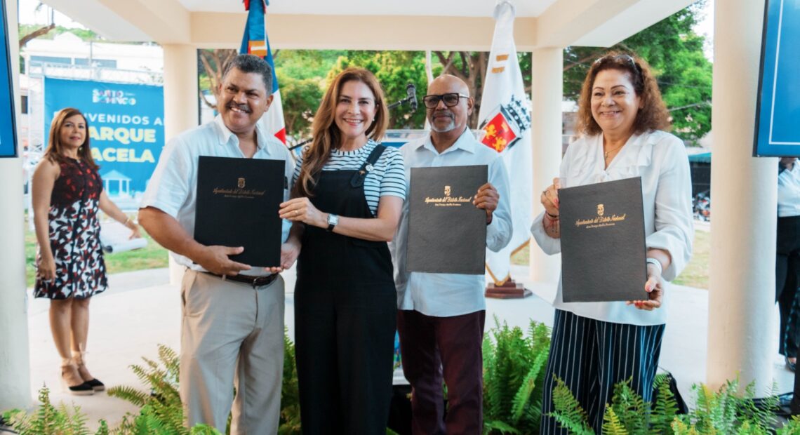 Alcaldesa Carolina Mejía inaugura el parque Gacela con inversión de RD$6 millones